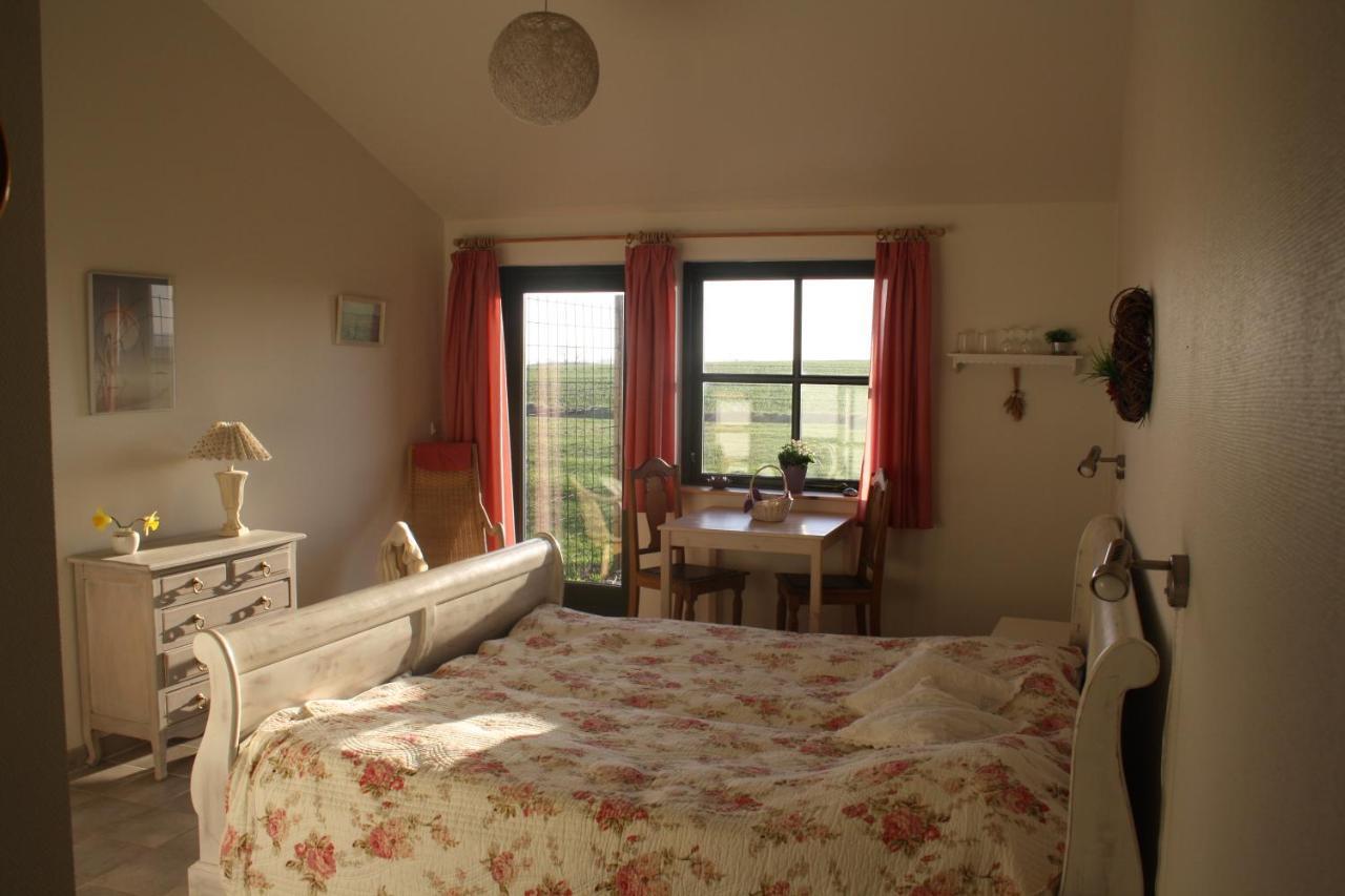 Bakkelund Bed & Breakfast Borre Rum bild